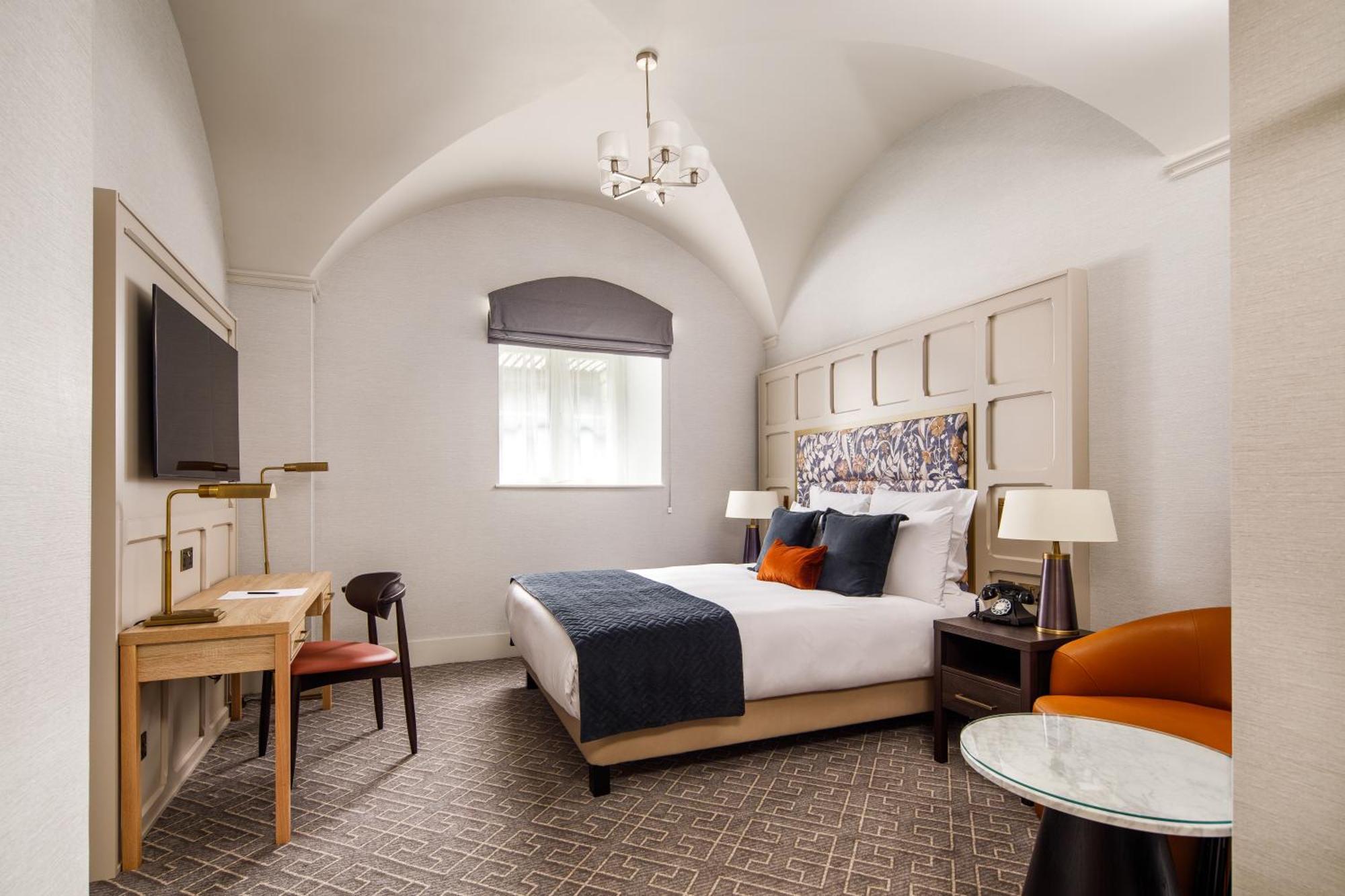 The Municipal Hotel Liverpool - Mgallery Exteriér fotografie A guest room at the hotel